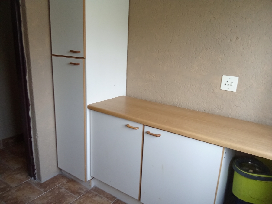 4 Bedroom Property for Sale in Roodekrans Gauteng