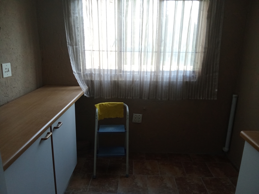 4 Bedroom Property for Sale in Roodekrans Gauteng