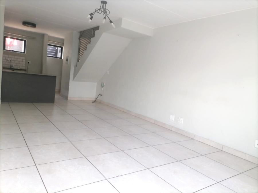 To Let 2 Bedroom Property for Rent in Zwartkop Gauteng