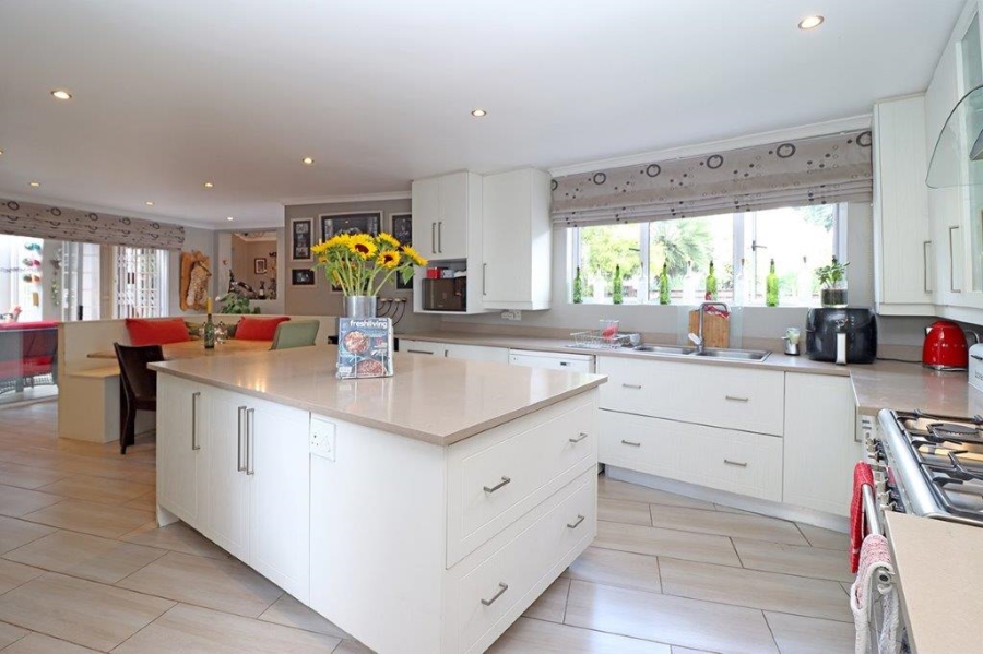 3 Bedroom Property for Sale in Dowerglen Ext 3 Gauteng