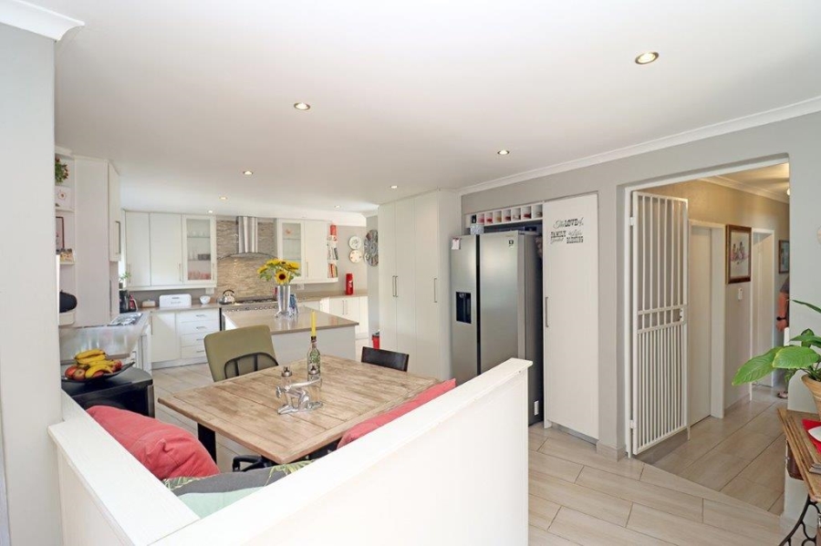 3 Bedroom Property for Sale in Dowerglen Ext 3 Gauteng