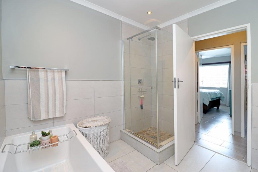 3 Bedroom Property for Sale in Dowerglen Ext 3 Gauteng