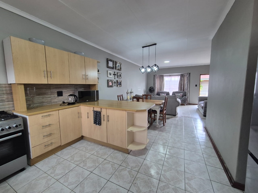 3 Bedroom Property for Sale in Three Rivers Gauteng