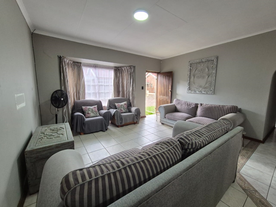 3 Bedroom Property for Sale in Three Rivers Gauteng