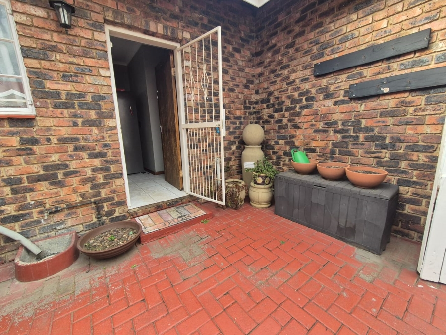 3 Bedroom Property for Sale in Three Rivers Gauteng