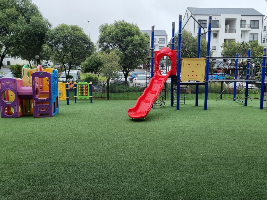 1 Bedroom Property for Sale in Greenstone Hill Gauteng