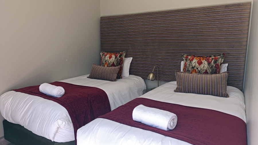 17 Bedroom Property for Sale in Silver Lakes Gauteng