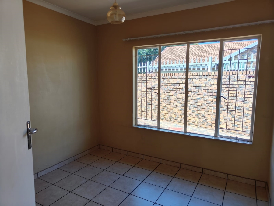 To Let 3 Bedroom Property for Rent in Arcon Park Gauteng
