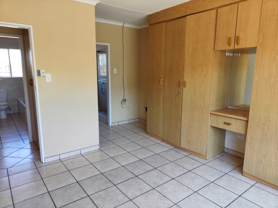 To Let 3 Bedroom Property for Rent in Arcon Park Gauteng