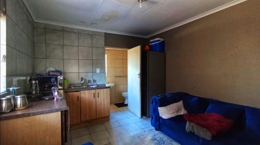 1 Bedroom Property for Sale in Philip Nel Park Gauteng