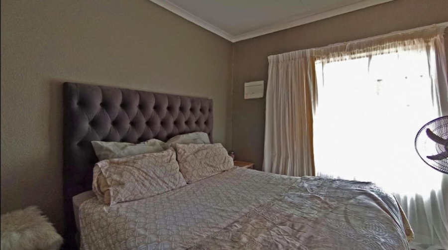 1 Bedroom Property for Sale in Philip Nel Park Gauteng