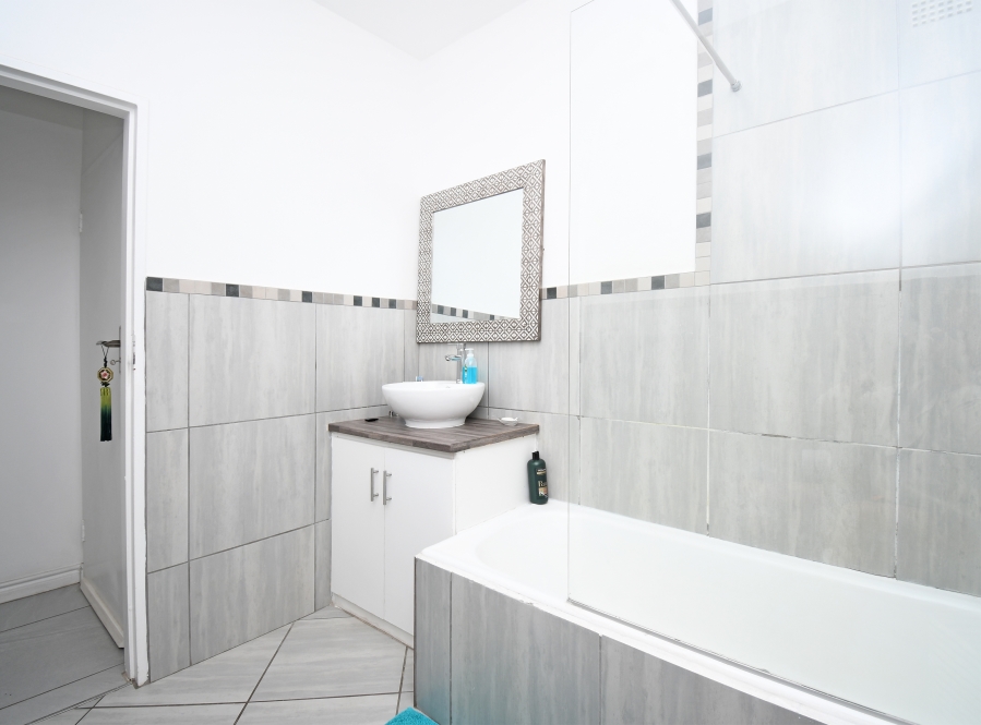 2 Bedroom Property for Sale in Craighall Park Gauteng
