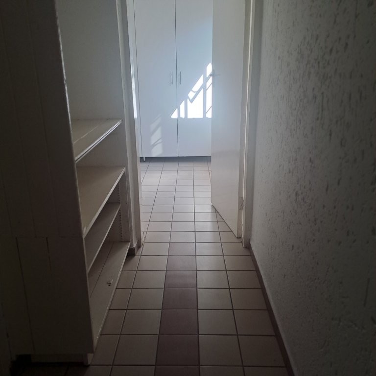 To Let 1 Bedroom Property for Rent in Highlands North Gauteng