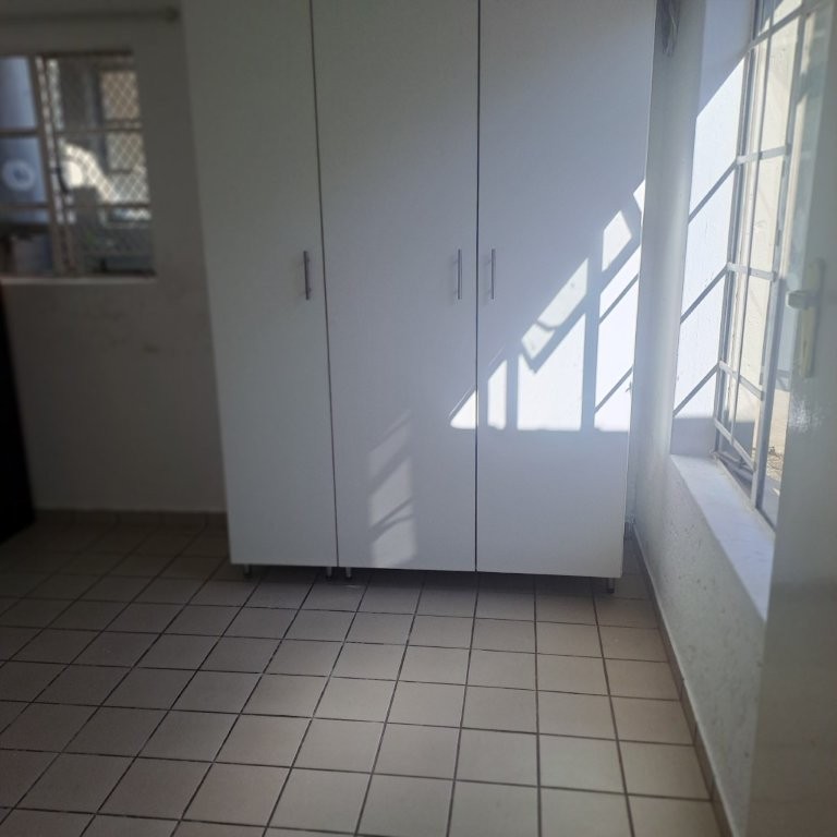 To Let 1 Bedroom Property for Rent in Highlands North Gauteng