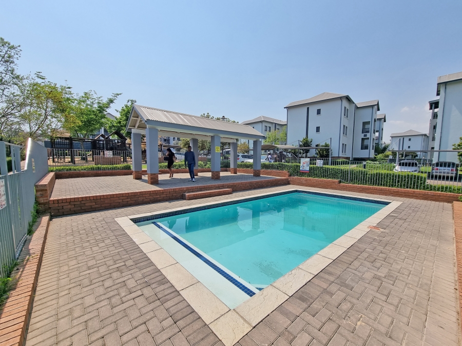 2 Bedroom Property for Sale in Chartwell Gauteng