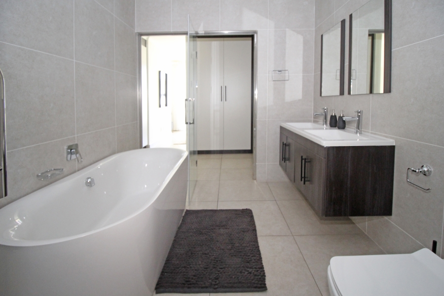 2 Bedroom Property for Sale in Modderfontein Gauteng