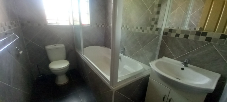 4 Bedroom Property for Sale in Sinoville Gauteng