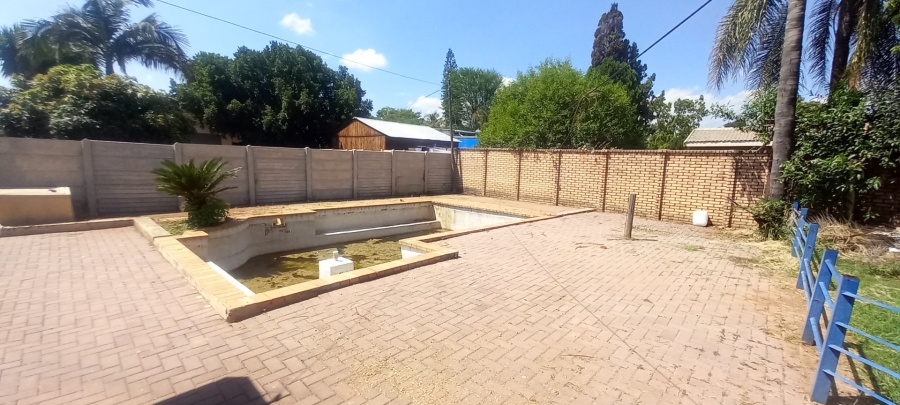 4 Bedroom Property for Sale in Sinoville Gauteng