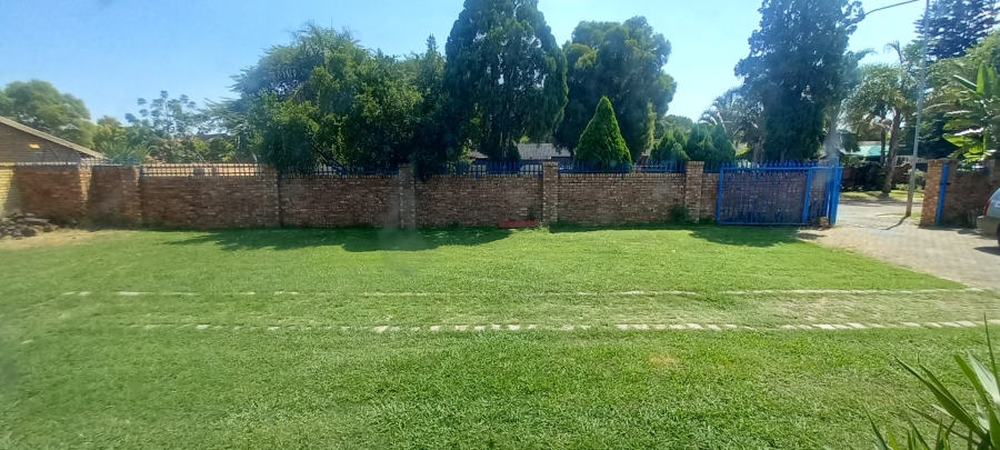 4 Bedroom Property for Sale in Sinoville Gauteng