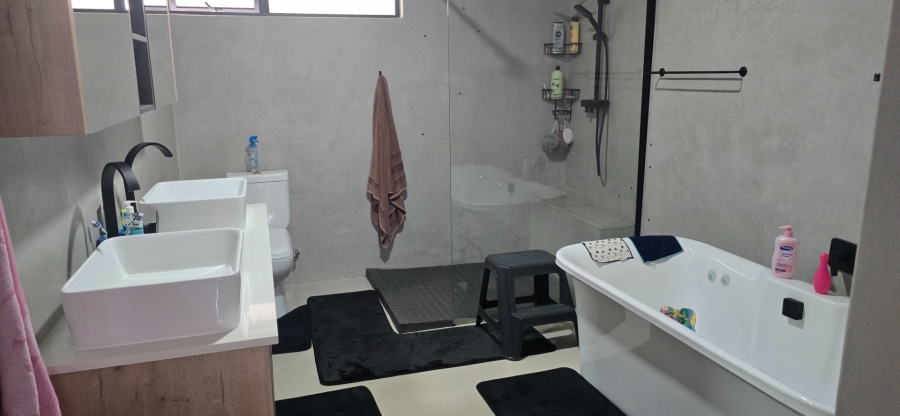 4 Bedroom Property for Sale in Wonderboom Gauteng