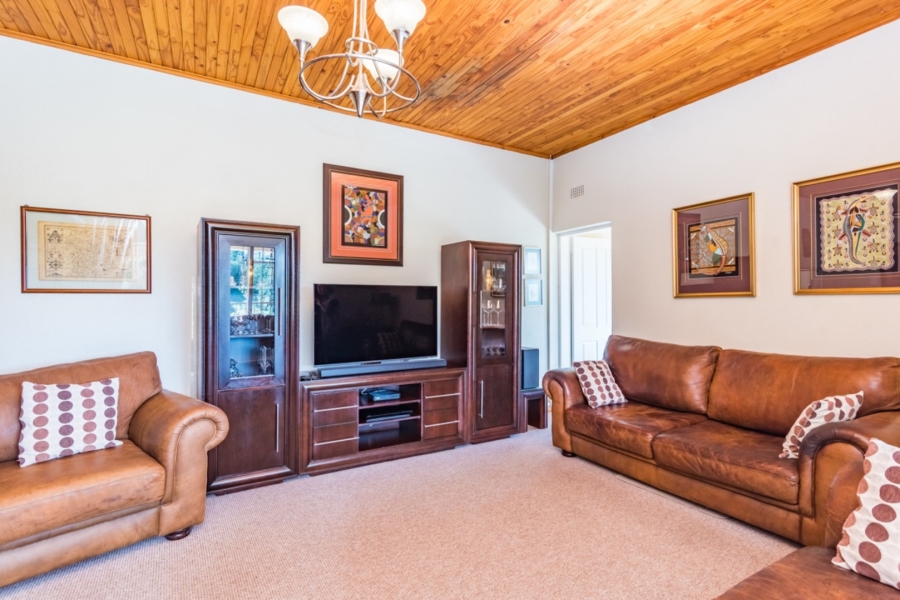 4 Bedroom Property for Sale in Rant En Dal Gauteng