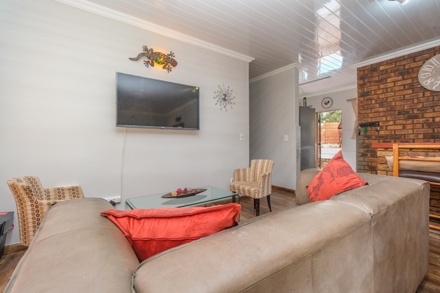 3 Bedroom Property for Sale in Glenvista Gauteng