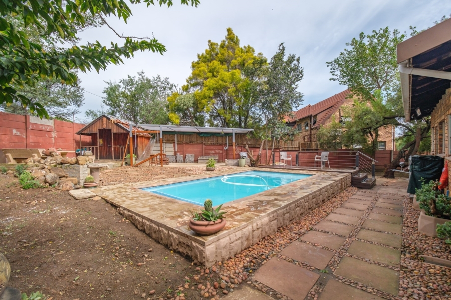 3 Bedroom Property for Sale in Glenvista Gauteng