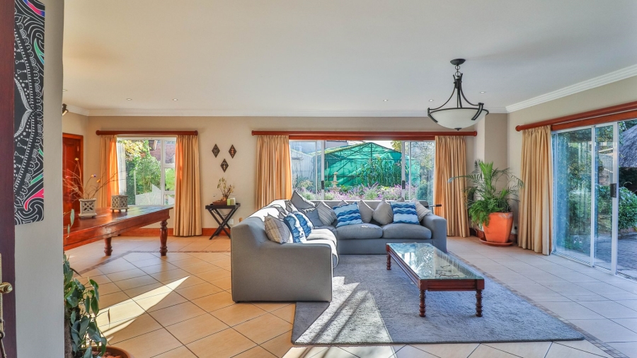 6 Bedroom Property for Sale in Lambton Gauteng