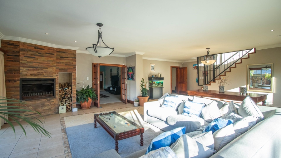 6 Bedroom Property for Sale in Lambton Gauteng