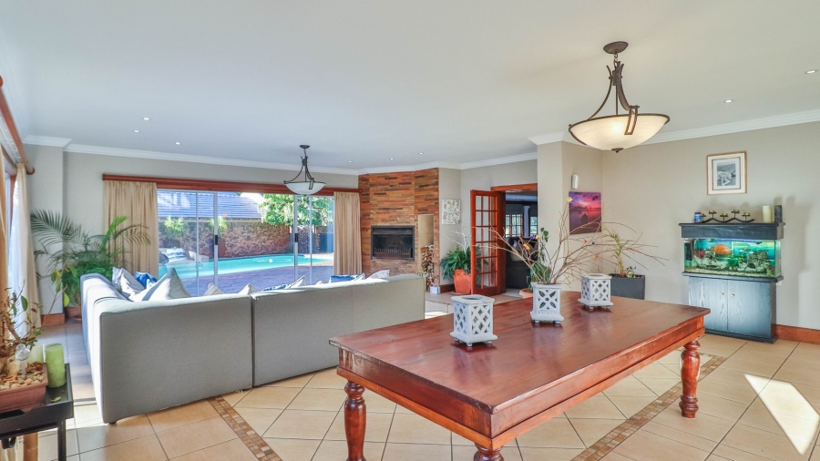 6 Bedroom Property for Sale in Lambton Gauteng