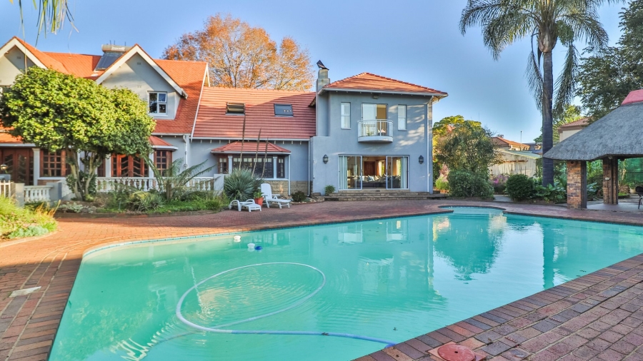 6 Bedroom Property for Sale in Lambton Gauteng