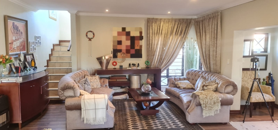 3 Bedroom Property for Sale in Equestria Gauteng