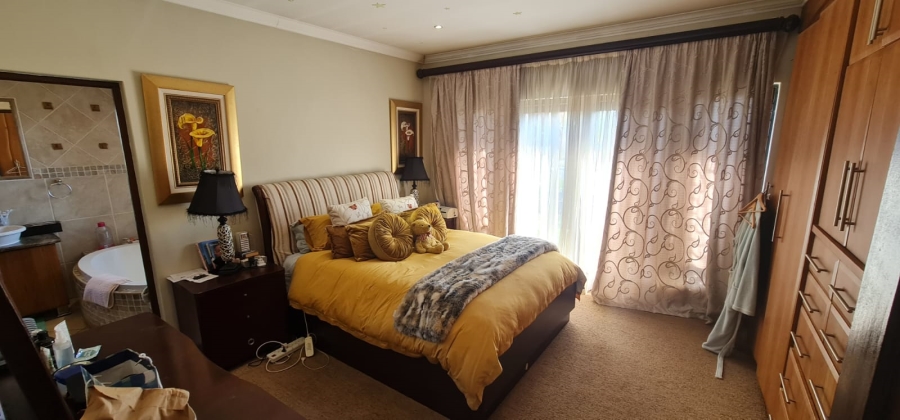 3 Bedroom Property for Sale in Equestria Gauteng