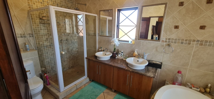 3 Bedroom Property for Sale in Equestria Gauteng