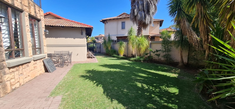 3 Bedroom Property for Sale in Equestria Gauteng
