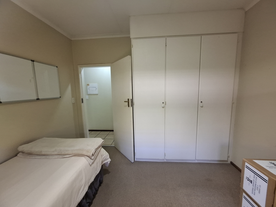 3 Bedroom Property for Sale in Faerie Glen Gauteng