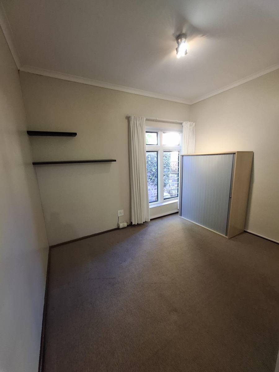 3 Bedroom Property for Sale in Faerie Glen Gauteng