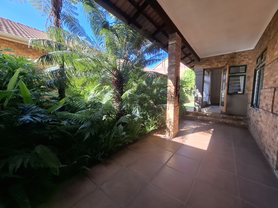 3 Bedroom Property for Sale in Faerie Glen Gauteng