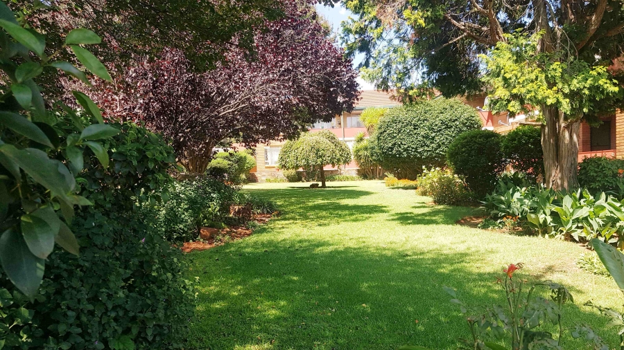 2 Bedroom Property for Sale in Florida Gauteng