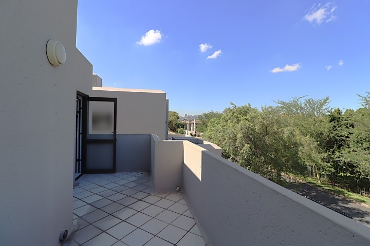 To Let 4 Bedroom Property for Rent in Bryanston Gauteng