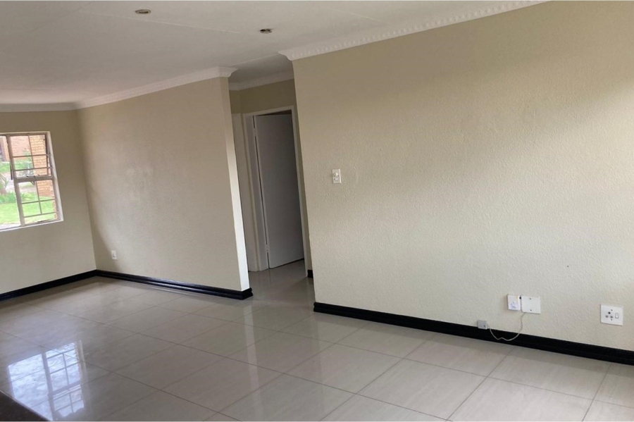 3 Bedroom Property for Sale in Halfway Gardens Gauteng