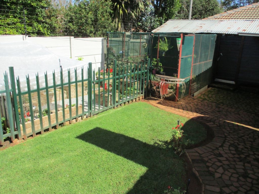 4 Bedroom Property for Sale in Roodekrans Gauteng