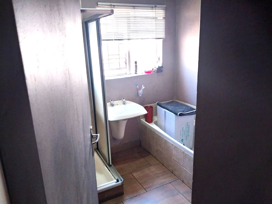 4 Bedroom Property for Sale in Eloffsdal Gauteng