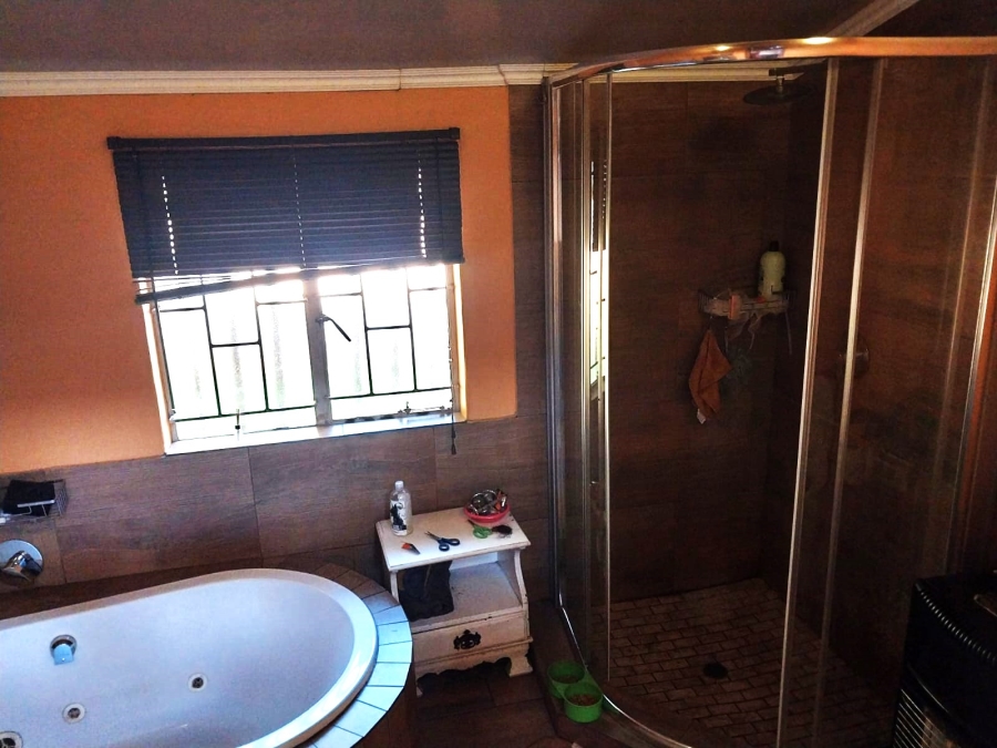 4 Bedroom Property for Sale in Eloffsdal Gauteng