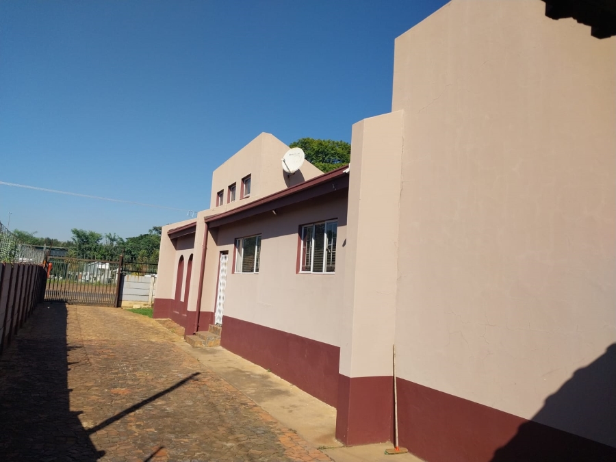 4 Bedroom Property for Sale in Eloffsdal Gauteng