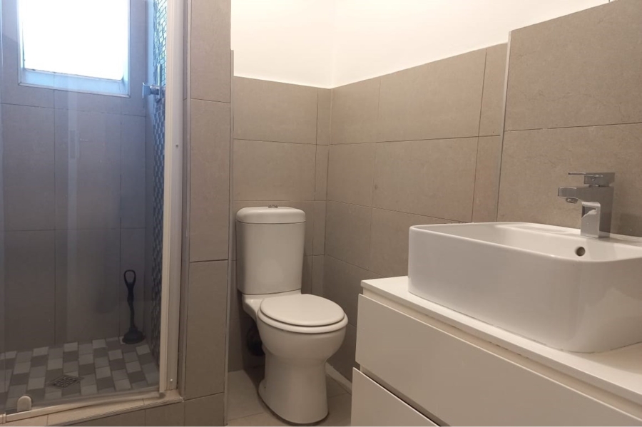 To Let 2 Bedroom Property for Rent in Craighall Park Gauteng