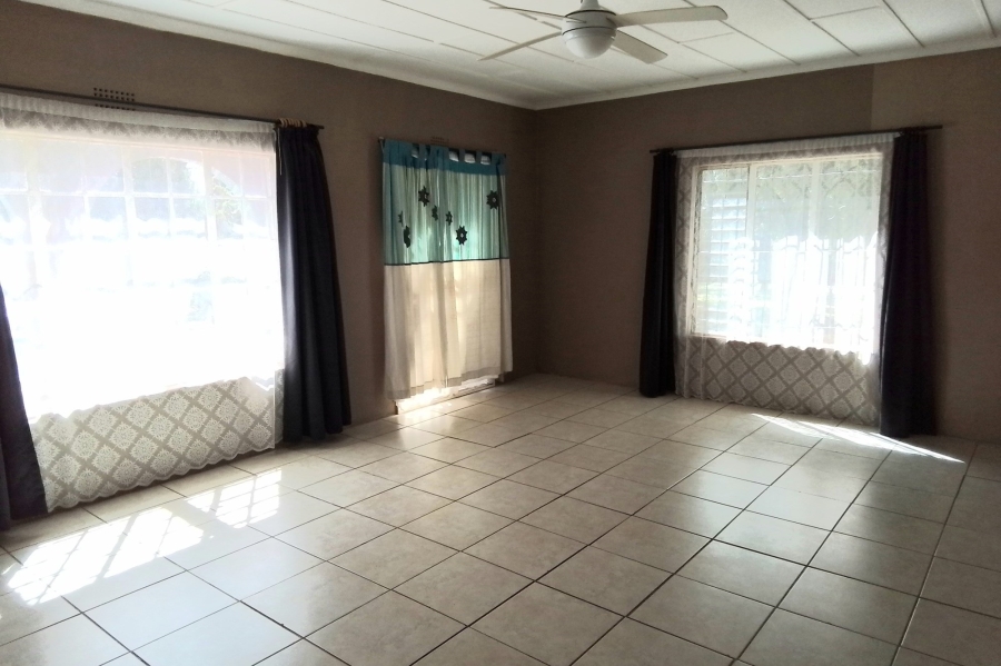3 Bedroom Property for Sale in Walker Fruit Farms Gauteng