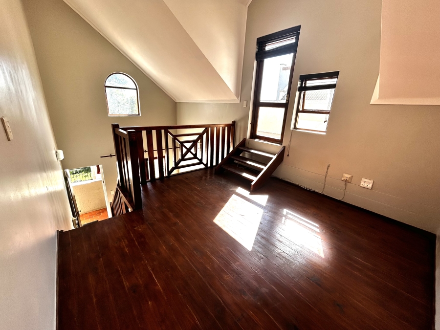 To Let 1 Bedroom Property for Rent in Waverley Gauteng