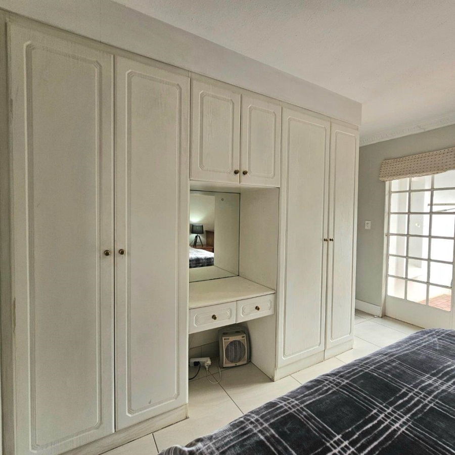 To Let 2 Bedroom Property for Rent in Die Hoewes Gauteng