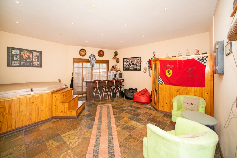 4 Bedroom Property for Sale in Highway Gardens Gauteng